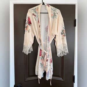 Flora Nikrooz Floral Lace Trim Robe - Cream and Pink